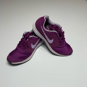 ✨ price drop! NIKE Purple Youth Tennis Shoe size 5